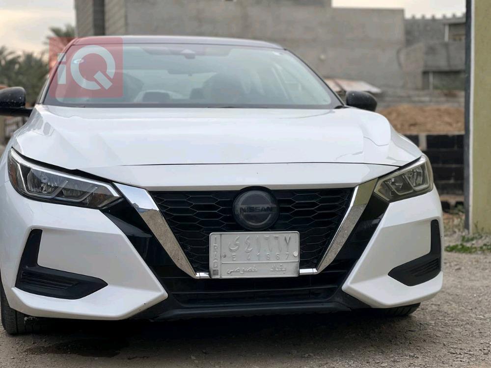 نيسان سنترا
